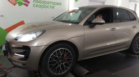 Porsche Macan 3.6turbo 400 Hp