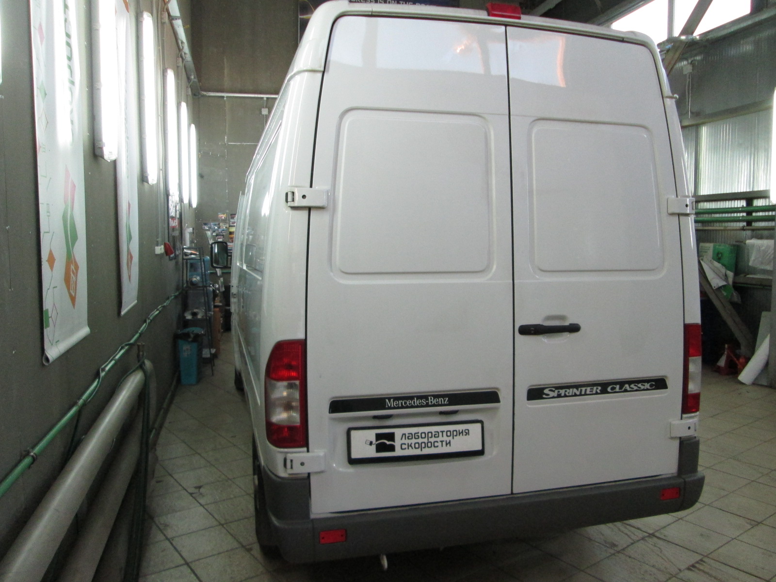 Mercedes Benz Sprinter 2.2 CDi (Фото 2)